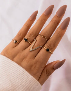 V shape ring set